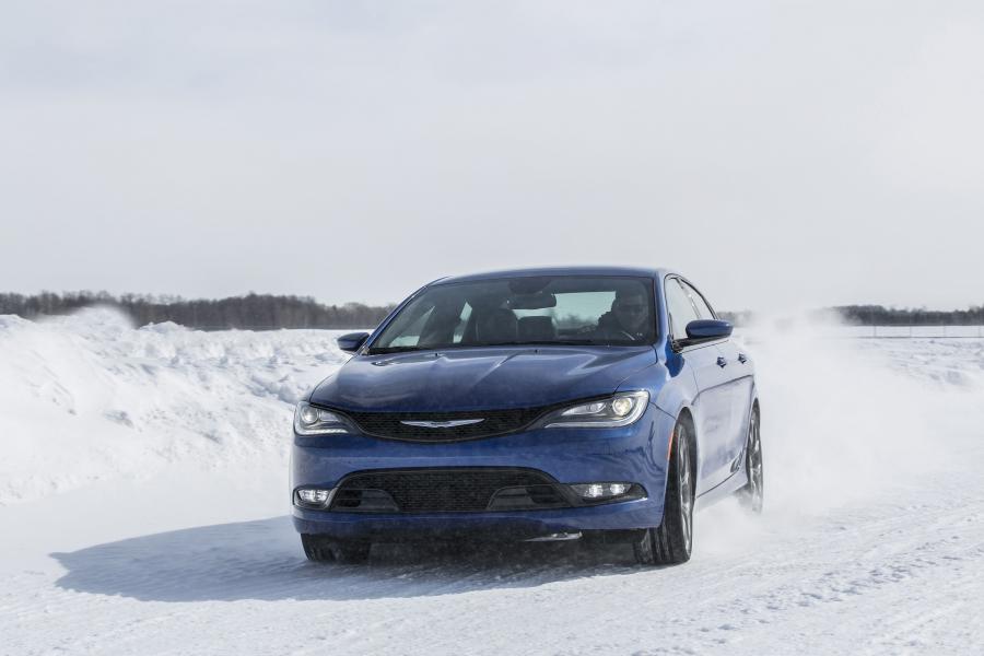  Chrysler 200S AWD (UF) 2014 года  (фото 11 из 46)